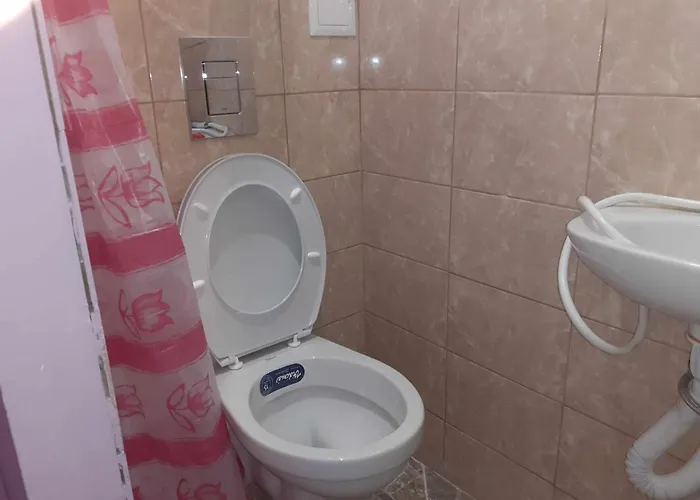 самостоятелна малка شقة