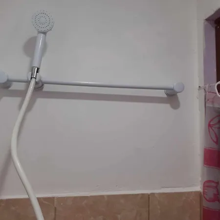 самостоятелна малка וארנה